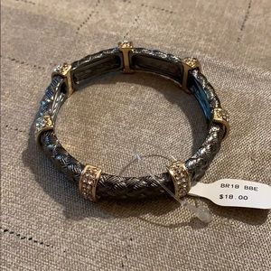 NWT, Gray Textured Stretch Bracelet